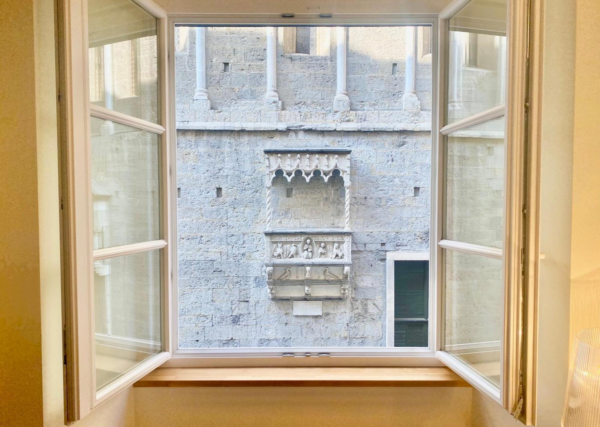 Amazing San Lorenzo 19, Rolli Palace Unesco - Stunning View Overlooking The Cathedral - Free Private Parking- Genoa Exterior photo