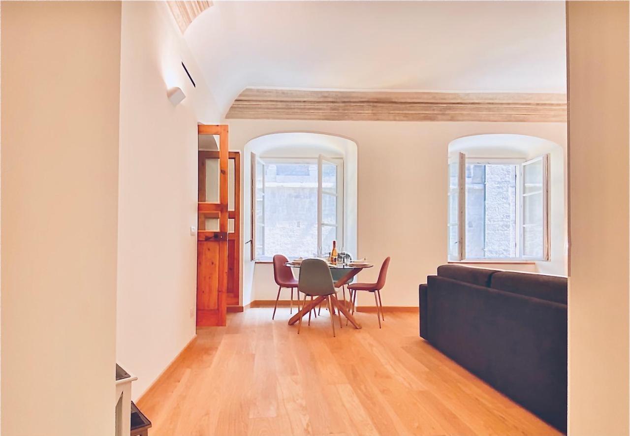 Amazing San Lorenzo 19, Rolli Palace Unesco - Stunning View Overlooking The Cathedral - Free Private Parking- Genoa Exterior photo